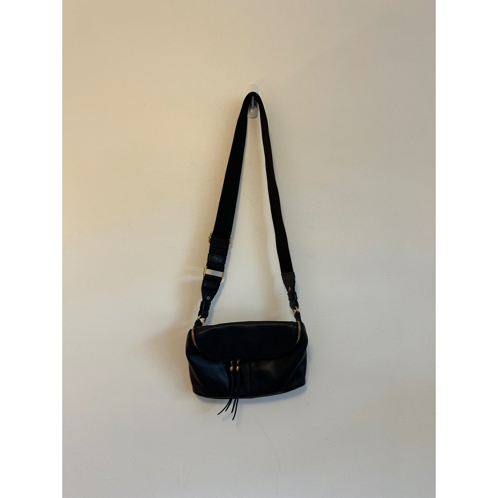 Hobo Fern Large Leather Sling Belt Bag in Black - Picture 2 of 8